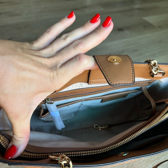 BRAND NEW CARAMEL BROWN GOLD CALVIN KLEIN PURSE BAG HANDBAG CK CLUTCH HOGA1WX1 - Picture 7 of 8